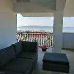Апартаменты Bayview *
