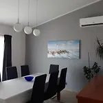Bayview Каштела