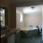 Апартаменты Bayview Каштела