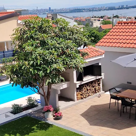 Bayview Apartment Kastela